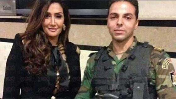 صور الفنانين المصريين المشاركين في الاستفتاء على الدستور صورة رقم 10