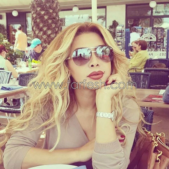 بالصور.. نوال الزغبي ترتدي لباس فريق برشلونة وتشجعه بحماس صورة رقم 2