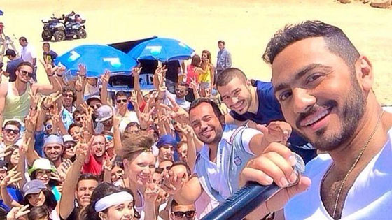 جنون الـ Selfie يستغرق النجوم العرب ويخلب البابهم المغرمة!! صورة رقم 2