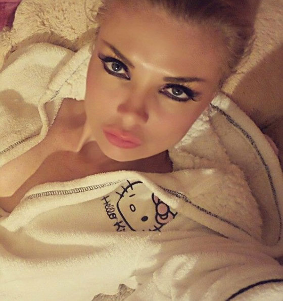 جنون الـ Selfie يستغرق النجوم العرب ويخلب البابهم المغرمة!! صورة رقم 4