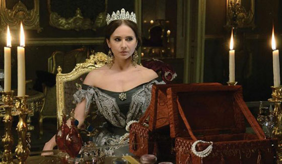 بعد تألق اميرات حريم السلطان جاءت حسناوات سرايا عابدين تنافسهن صورة رقم 7 بعد تألق اميرات حريم السلطان جاءت حسناوات سرايا عابدين تنافسهن صورة رقم 7