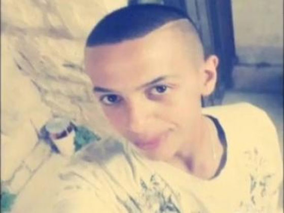 فيديو مغني فلسطيني يؤدي انشودة سورية ويهديها للشهيد محمد ابو خضير دون ذكر مصدرها صورة رقم 4