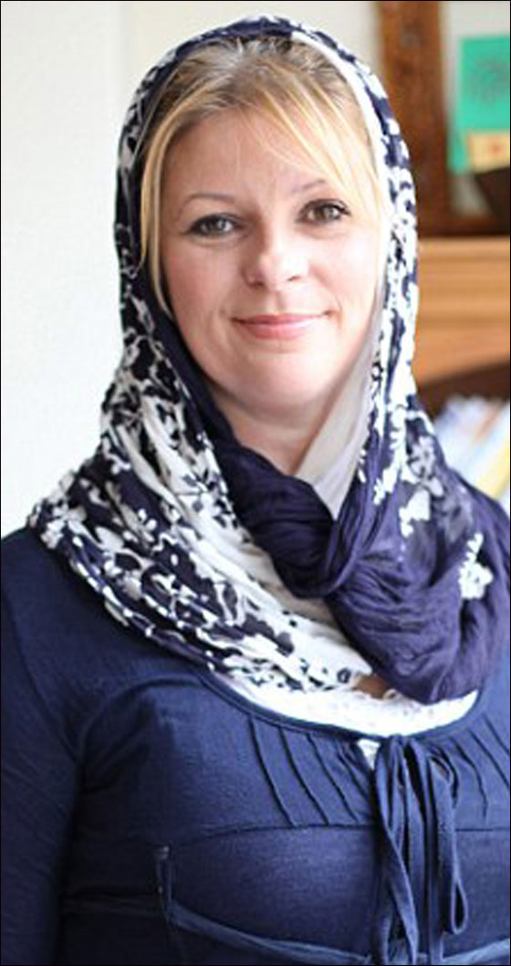 شقيقة زوجة توني بلير: لماذا تفزعون من اعتناقي للاسلام؟ صورة رقم 2