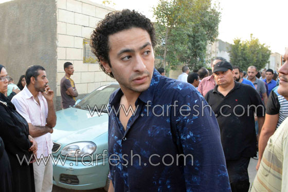 صور حصرية لمسلسلات برو.. جنازة حاشدة للفنان الراحل خالد صالح صورة رقم 16 صور حصرية لمسلسلات برو.. جنازة حاشدة للفنان الراحل خالد صالح صورة رقم 16