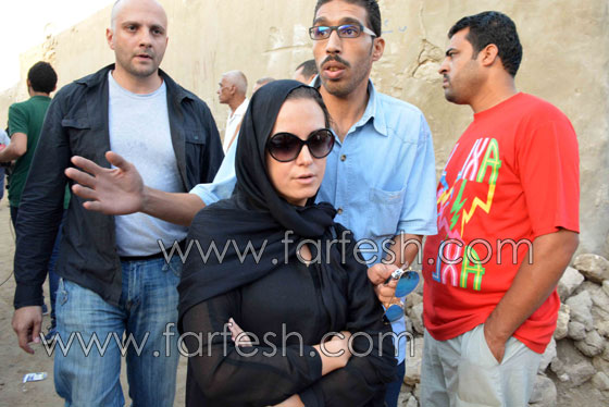 صور حصرية لمسلسلات برو.. جنازة حاشدة للفنان الراحل خالد صالح صورة رقم 29 صور حصرية لمسلسلات برو.. جنازة حاشدة للفنان الراحل خالد صالح صورة رقم 29