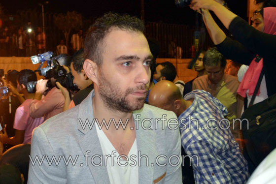 صور حصرية لمسلسلات برو.. جنازة حاشدة للفنان الراحل خالد صالح صورة رقم 34 صور حصرية لمسلسلات برو.. جنازة حاشدة للفنان الراحل خالد صالح صورة رقم 34