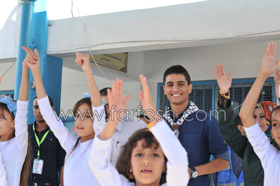 الاعلام يؤكد تعرض موكب محمد عساف للرشق بالحجارة والانروا تنفي صورة رقم 4