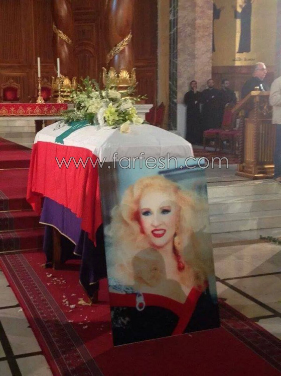 صور قداس الشحرورة في القاهرة وتصريحات حصرية من نبيلة عبيد وجانو فغالي لمسلسلات برو صورة رقم 43 صور قداس الشحرورة في القاهرة وتصريحات حصرية من نبيلة عبيد وجانو فغالي لمسلسلات برو صورة رقم 43