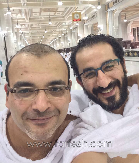 بعد استئصال السرطان.. صور لاحمد حلمي يؤدي العمرة صورة رقم 1