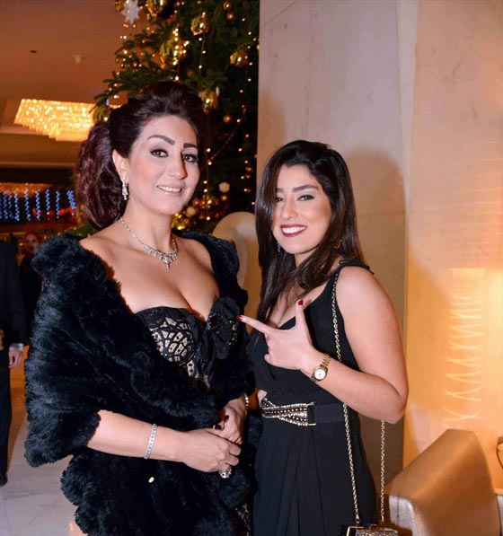 صور الفنانين الذين حصدوا جوائز صور الفنانين الذين حصدوا جوائز