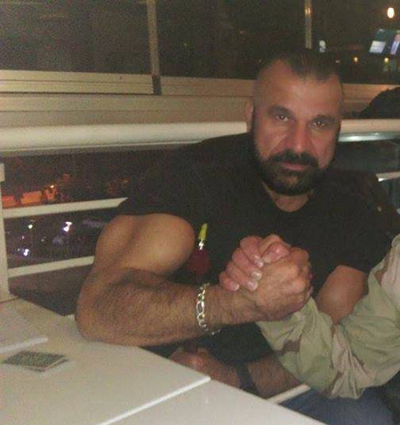 استشهاد الفنان السوري فهد نجار اثر اصابته بطلق ناري في رأسه صورة رقم 4