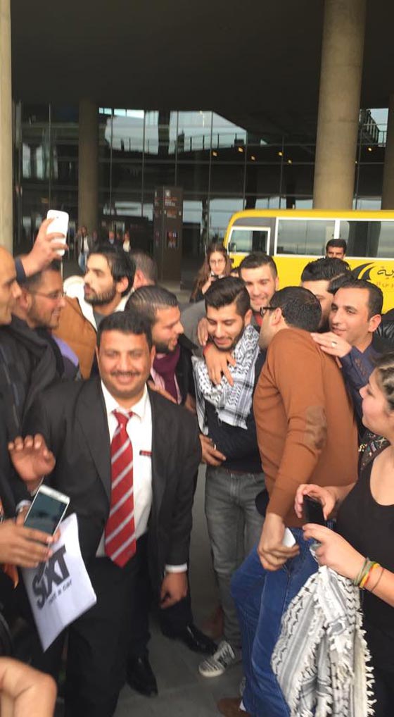 علم فلسطين يرفرف في احتفالات استقبال هيثم خلايلة في مجد الكروم صورة رقم 3 علم فلسطين يرفرف في احتفالات استقبال هيثم خلايلة في مجد الكروم صورة رقم 3