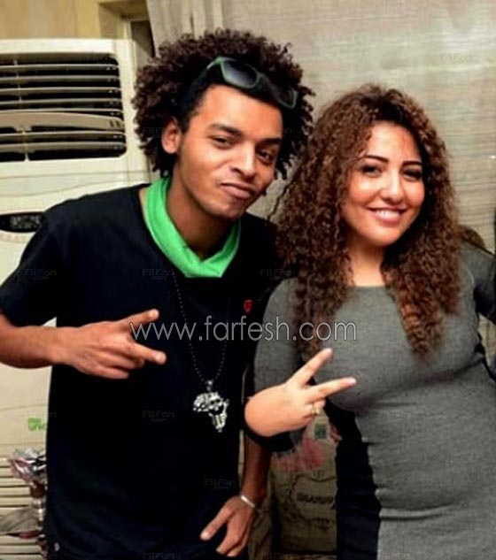 صور ارتباط مي كساب والمغني اوكا الذي يصغرها بـ 10 سنوات صورة رقم 1 صور ارتباط مي كساب والمغني اوكا الذي يصغرها بـ 10 سنوات صورة رقم 1