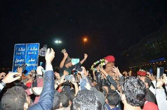 ستار اكاديمي: والد محمد شاهين يشتم الجمهور الذي استقبله بالمطار صورة رقم 3