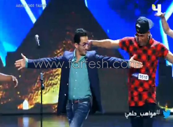 فيديو احمد حلمي يرقص بمهارة ويبهر لجنة عرب غوت تالنت صورة رقم 2