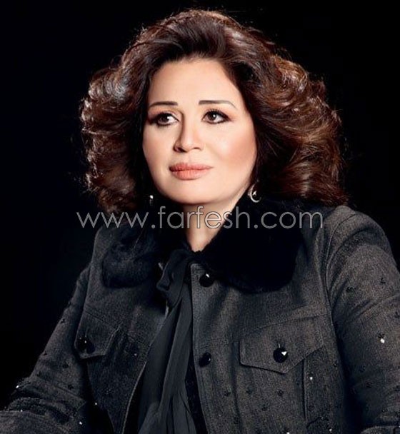 الهام شاهين تصدم جمهورها وتحلق شعرها (زيرو) بسبب (ريجاتا) صورة رقم 6