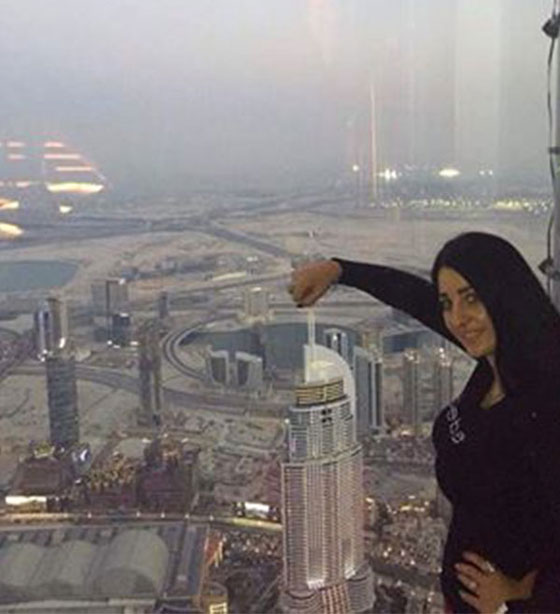 صور سيارة الراقصة صافيناز الفاخرة المطلية بالذهب تشعل غيرة الحساد صورة رقم 4