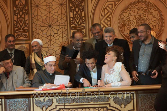 صور مي كساب وأوكا في حفل عقد القران وفيديو خناقة ابو الليف صورة رقم 14 صور مي كساب وأوكا في حفل عقد القران وفيديو خناقة ابو الليف صورة رقم 14