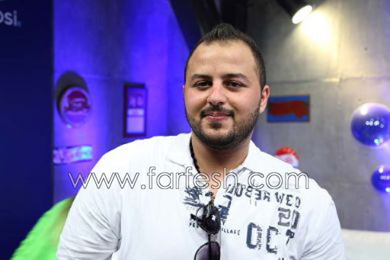 صور ماجد المدني وهو يعزف على البيانو في طفولته.. صورة رقم 7