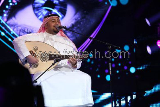 صور ماجد المدني وهو يعزف على البيانو في طفولته.. صورة رقم 4
