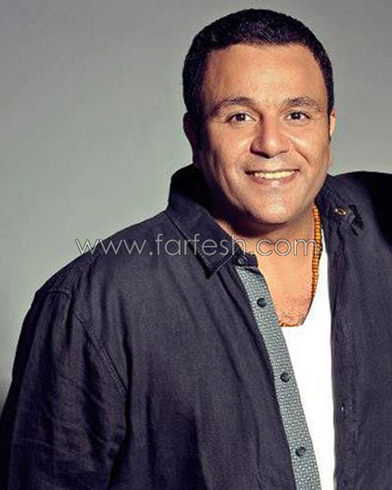 محمد فؤاد يخالف الاطباء ويخاطر بحياته بسبب (ساندوتش شاورما) صورة رقم 1