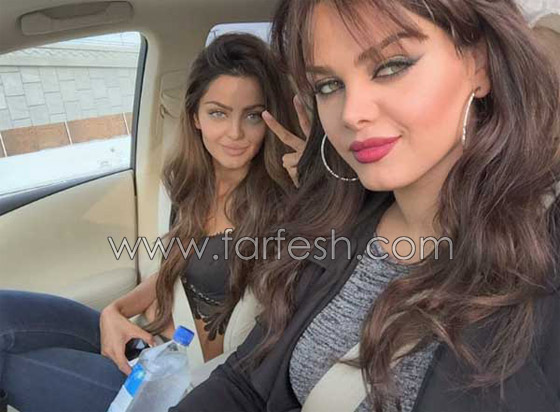 صور فنانات شهيرات وشقيقاتهن اللاتي خطفن الانظار. فأيهن اجمل؟ صورة رقم 6 صور فنانات شهيرات وشقيقاتهن اللاتي خطفن الانظار. فأيهن اجمل؟ صورة رقم 6