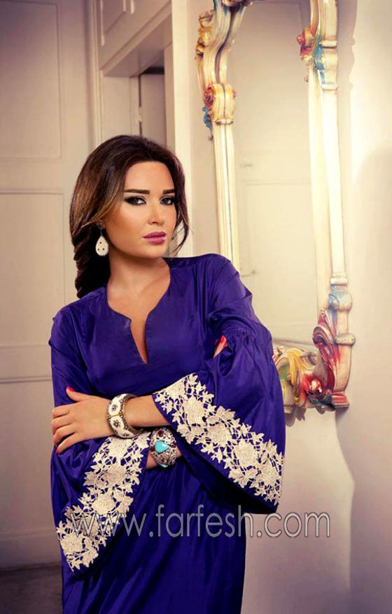 فيديو سيرين عبد النور تتلقى لكمة قوية حقيقية على وجهها وتسقط أرضًا صورة رقم 5 فيديو سيرين عبد النور تتلقى لكمة قوية حقيقية على وجهها وتسقط أرضًا صورة رقم 5