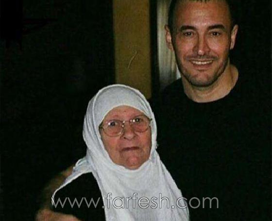 صور الفنانين مع والداتهم: ميريام، اليسا، تامر، هيفاء، نانسي، وكاظم صورة رقم 5