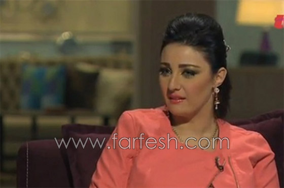 اعلامي مصري يحاور الراقصة صافيناز حول لبسها القناب وجهاد النكاح صورة رقم 2 اعلامي مصري يحاور الراقصة صافيناز حول لبسها القناب وجهاد النكاح صورة رقم 2