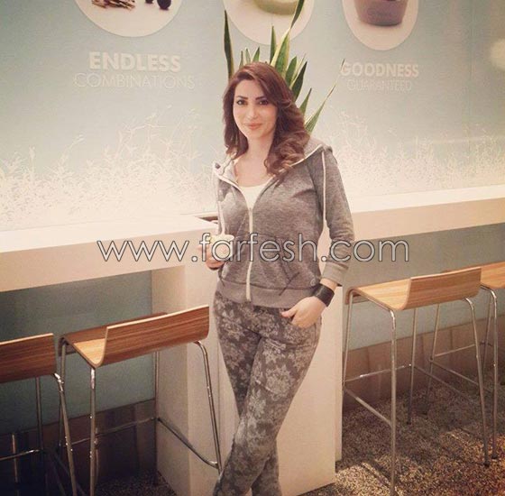 صور نسرين طافش ترتدي بلوزة برتقالية مثيرة شفافة  صورة رقم 3