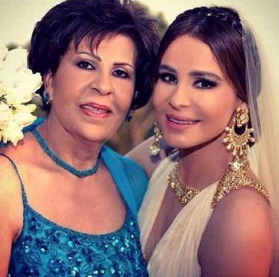 في عيد الام.. مَن الاجمل.. النجمة ام امها؟ صورة رقم 6