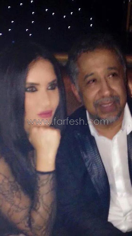 صور الشاب خالد في وضع حميم مع فتاة بملابس فاضحة صورة رقم 4