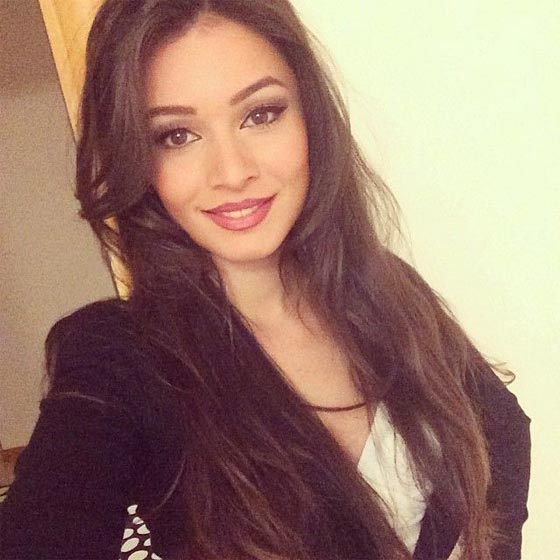 صور الفنانة البلجيكية من اصل تركي: سحرت الجميع بجمالها الرائع صورة رقم 1 صور الفنانة البلجيكية من اصل تركي: سحرت الجميع بجمالها الرائع صورة رقم 1