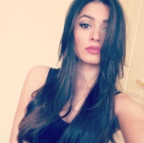 صور الفنانة البلجيكية من اصل تركي: سحرت الجميع بجمالها الرائع صورة رقم 2 صور الفنانة البلجيكية من اصل تركي: سحرت الجميع بجمالها الرائع صورة رقم 2