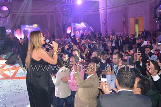  صور كارول سماحة تكشف وزنها الزائد، فهل هي حامل؟    صورة رقم 2
