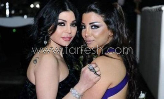 صور الفنانة رولا يموت اخت هيفاء وهبي بدون ماكياج في سيارتها   صورة رقم 12
