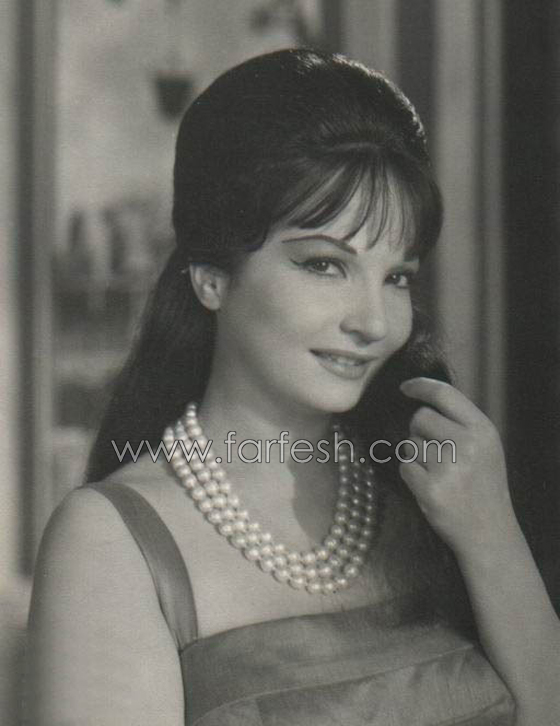 صور نادرة للمطربة انغام في طفولتها مع الفنانة المعتزلة شادية والمطرب عماد عبد الحليم صورة رقم 11