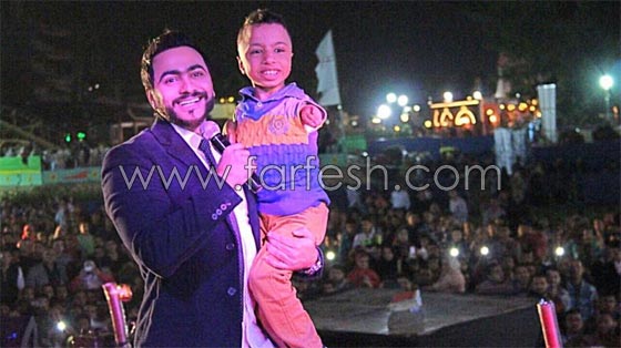 صور تامر حسني يتبرع لكل عروسين في حفل دار الايتام بـ 5 آلاف جنيه صورة رقم 10 صور تامر حسني يتبرع لكل عروسين في حفل دار الايتام بـ 5 آلاف جنيه صورة رقم 10