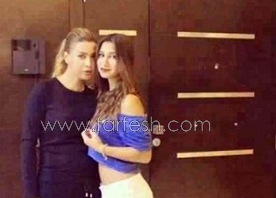  صور ابنة نوال الزغبي تكشف بطنها بـ  