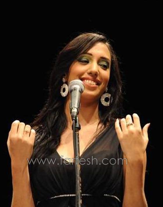  فيديو شابة مسلمة من الناصرة ترنّم للسيد المسيح في عيد الفصح المجيد صورة رقم 2