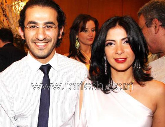 فيديو نادر: احمد حلمي يغني لزوجته منى زكي في زفافهما صورة رقم 4