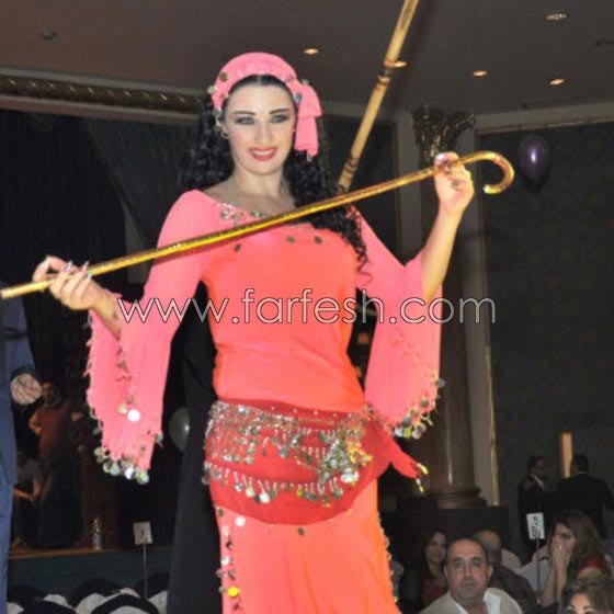 هل ستخلع الراقصة صافيناز زوجها من اجل ثري عربي؟ صورة رقم 3 هل ستخلع الراقصة صافيناز زوجها من اجل ثري عربي؟ صورة رقم 3