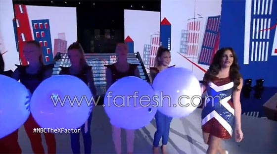  اكس فاكتور: اليسا ودنيا تشعلان الجمهور بفساتين قصيرة و ذا فايف يشعل الاجواء  صورة رقم 32