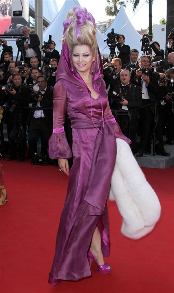 صور فنانات عالميات في اسوأ الاطلالات في مهرجان كان  صورة رقم 6