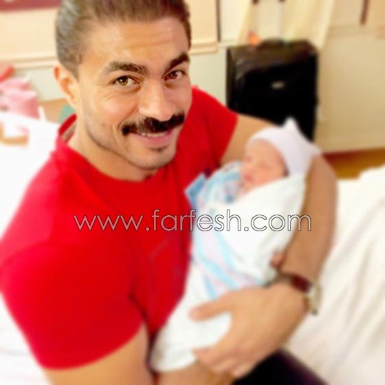 صورة ابنة خالد سليم الثانية والجمهور يتساءل عن سر الشارب صورة رقم 1