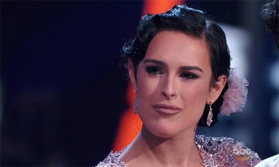 الابنة الرائعة تجمع بين بروس ويليس وطليقته.. وتبكيهما امام الملايين صورة رقم 4 الابنة الرائعة تجمع بين بروس ويليس وطليقته.. وتبكيهما امام الملايين صورة رقم 4
