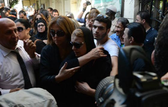 صور الفنانين في عزاء الفنان الراحل حسن مصطفى  صورة رقم 23