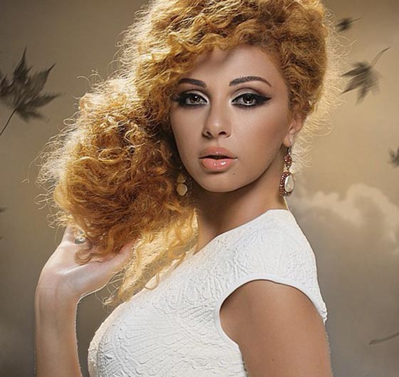 صور ميريام فارس تقضي اجازة بفستان قصير جدا في مكان مجهول صورة رقم 5 صور ميريام فارس تقضي اجازة بفستان قصير جدا في مكان مجهول صورة رقم 5