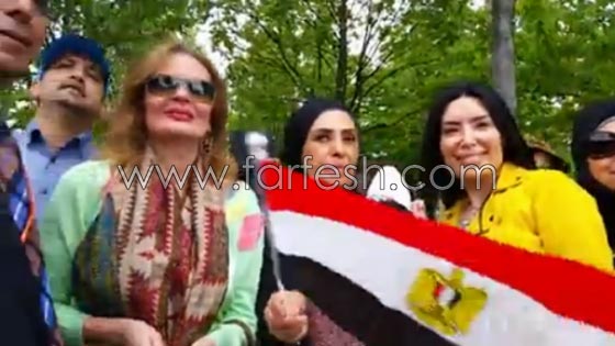 فيديو يسرا ولبلبة ترقصان بعلم مصر في المانيا على انغام (بشرة خير) صورة رقم 5