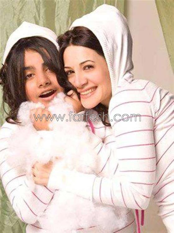 بالصور.. النجمات العربيات وبناتهن.. فولة وانقسمت نصفين صورة رقم 1